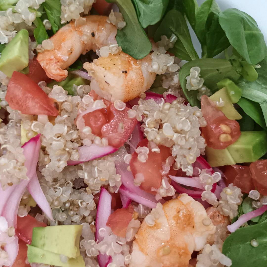 Ensalada de quinoa con langostinos