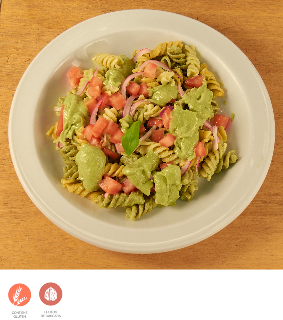 Ensalada de fusilli con pesto de aguacate - ensupuntoadomicilio