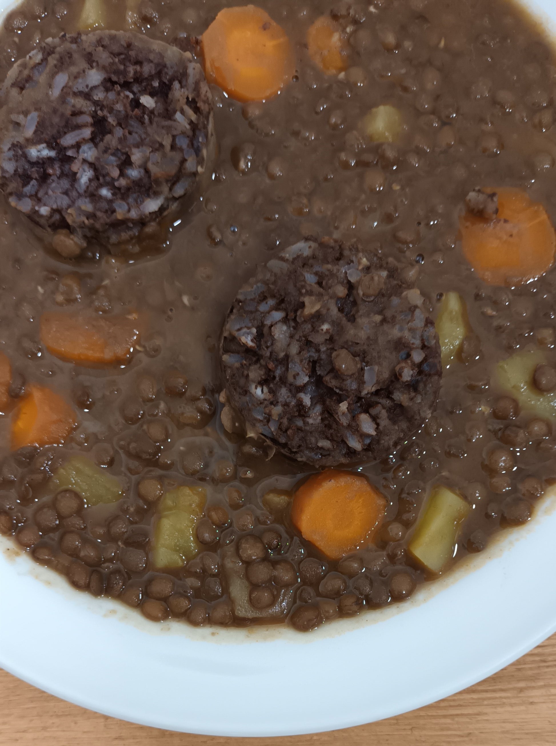 Lentejas con morcilla de arroz - ensupuntoadomicilio